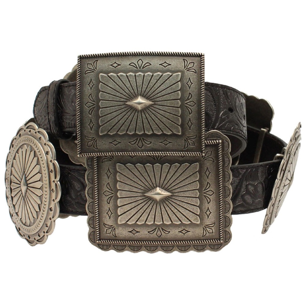 NWOT ARIAT WOMEN'S EMBOSSED CONCHO WESTERN BELT
